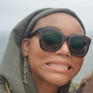 Meet your Posher, Jazmine